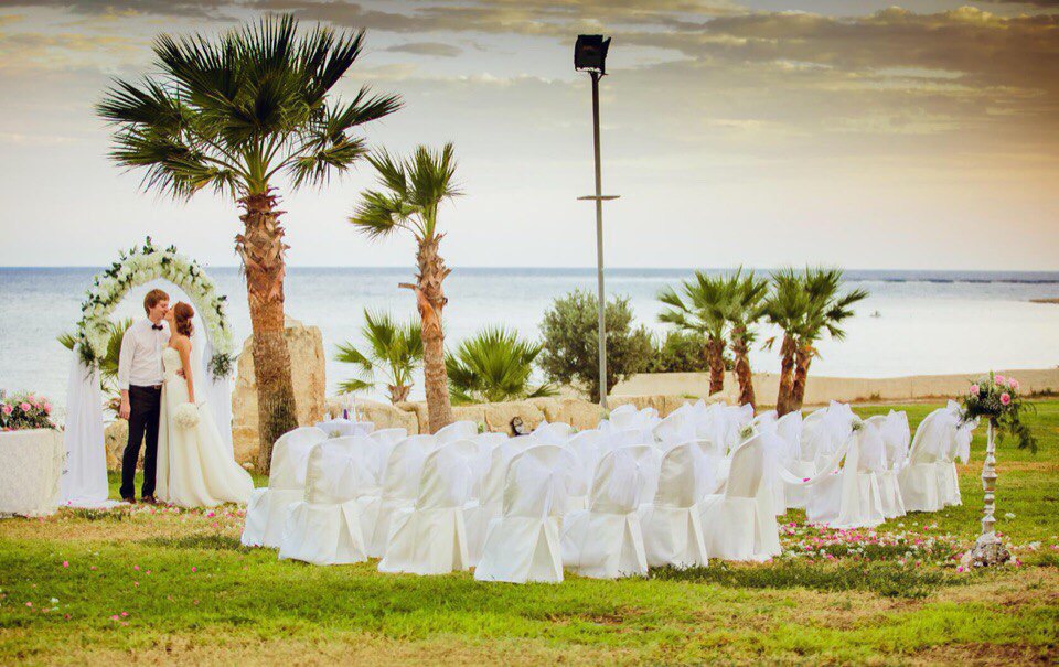 реальное фото символической свадьбы на Кипре